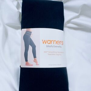 Warner's Black Seamless Leggings